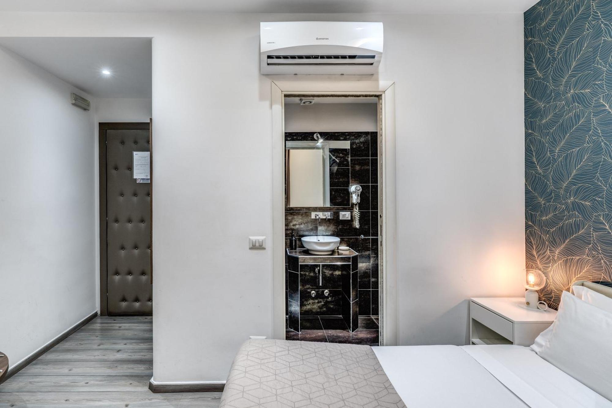 Spagna Boutique Suites Rom Exterior foto